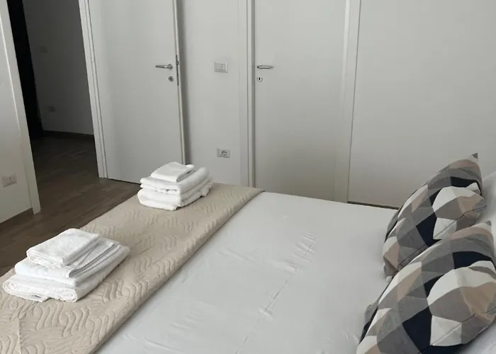 Loverhome 7 E 10