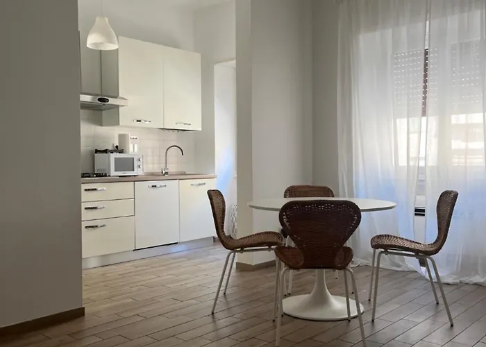 Loverhome 7 E 10 * Rome