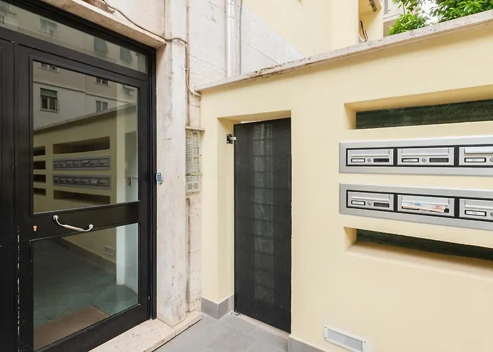 Loverhome 7 E 10 * Rome
