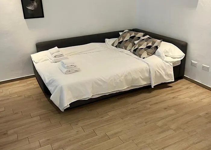 Loverhome 7 E 10 *