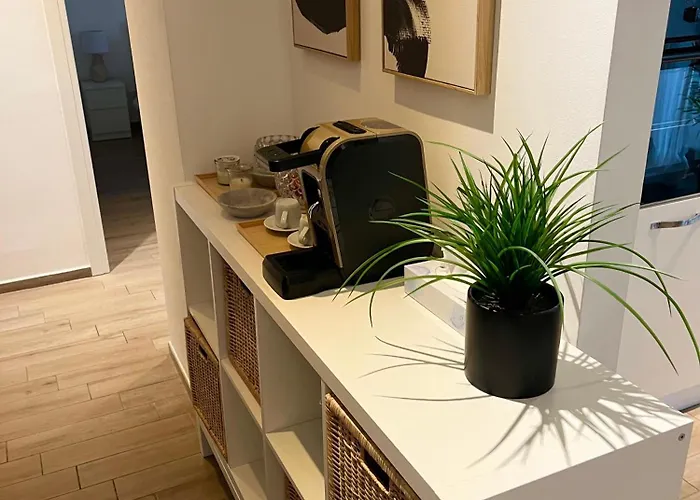 Loverhome 7 E 10 Apartment